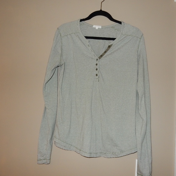 7 button henley - Picture 1 of 8